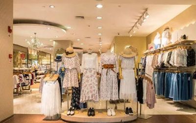 用服装手机管理软件解决收银记账何优势?